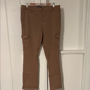 Women’s Brown Cargo Pants size 16 Eddie Bauer
